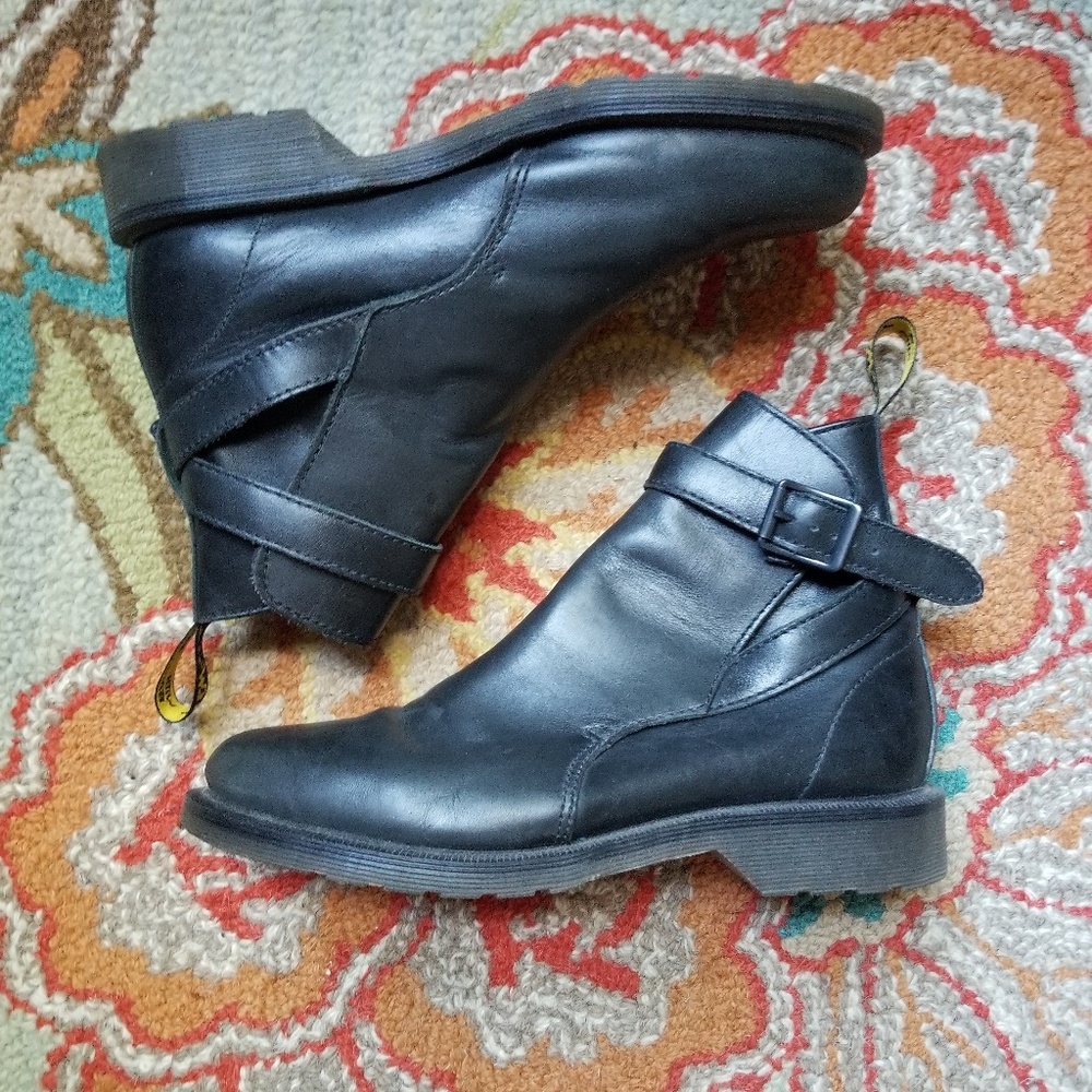 Dr. Martens Chelsea Ankle Boots size 8 womens